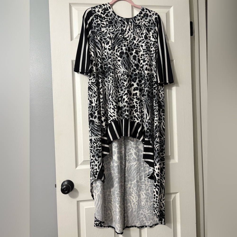 Black and White Animal Print Women's Blouse